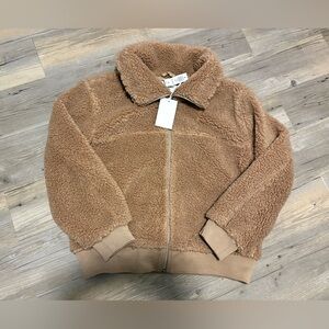 Aritzia Sunday Best zip up coat medium new with tags